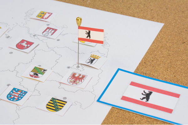Montessori-Puzzlekarten-Alternative und Ergänzung - Länder, Flaggen und Wappen Deutschlands (Download) pinmap_deutschland5